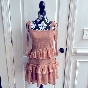 HOUSE OF HARLOW  NWOT smock summer dress
